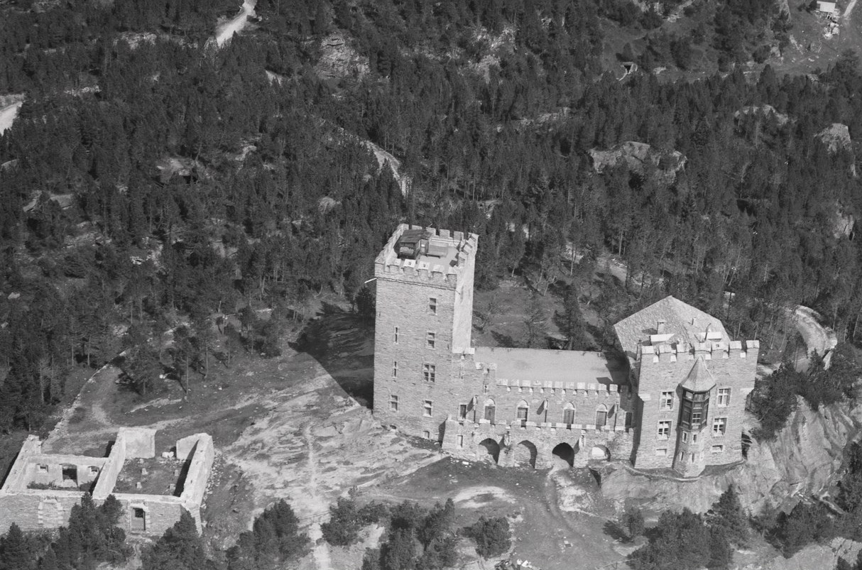 Maloja Torre Belvedere