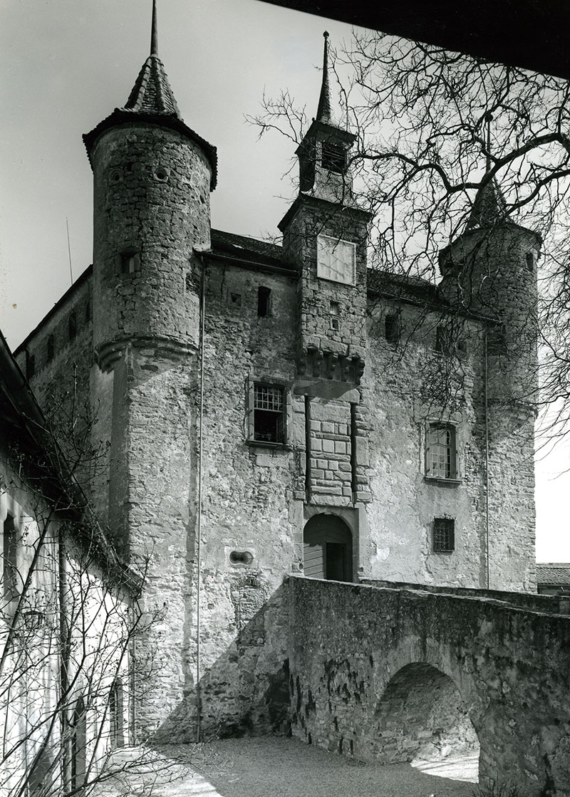 Oron facades